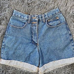 Arizona High Rise Shorts